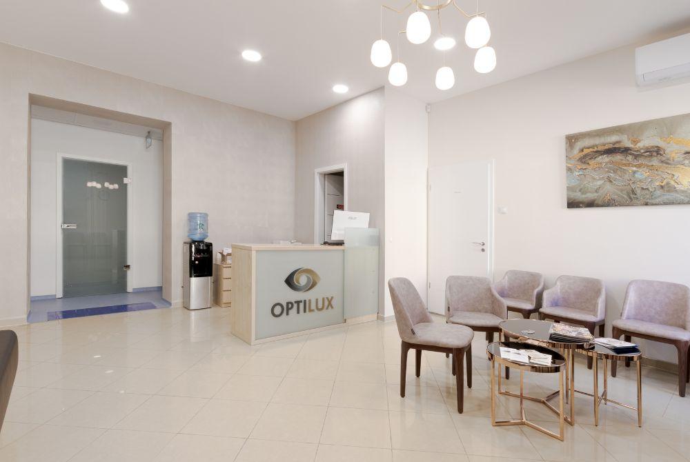 Aranyszem Optika -Optilux szemműtétek, recepció